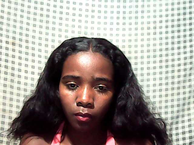 LandiQueen12 live cam on BongaCams