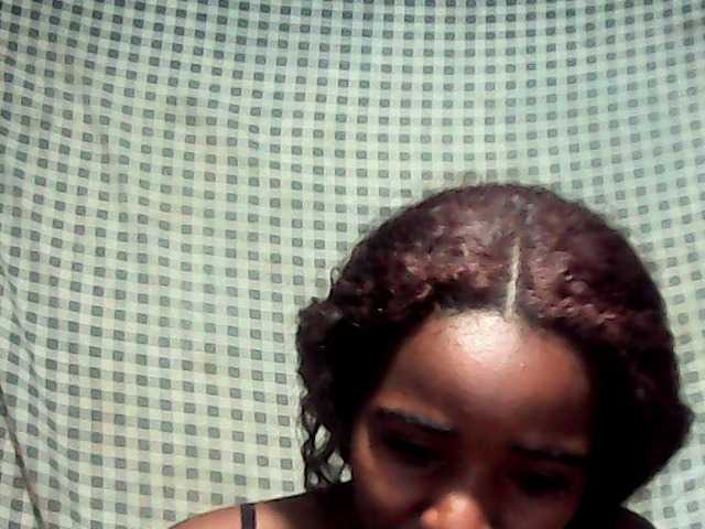 LandiQueen12 live cam on BongaCams