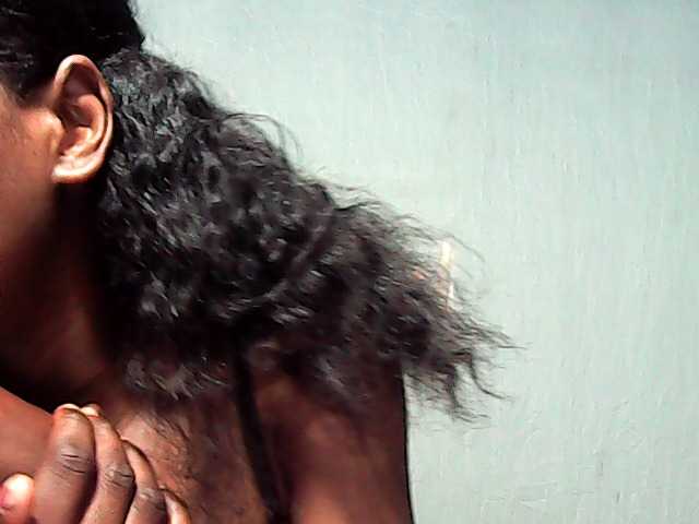 LandiQueen12