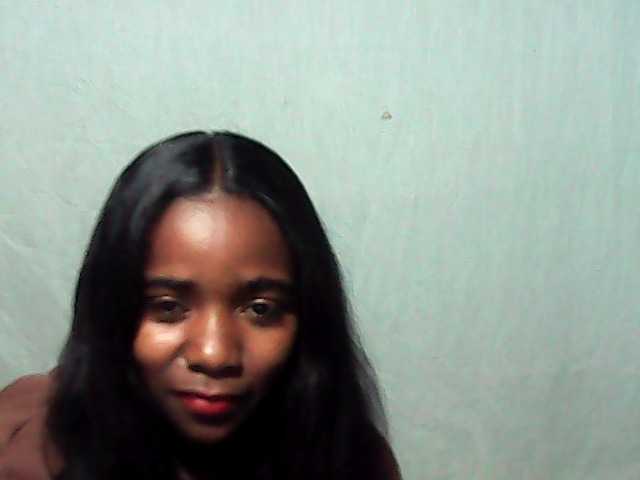 LandiQueen12 live cam on BongaCams