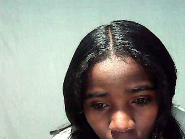 LandiQueen12 live cam on BongaCams