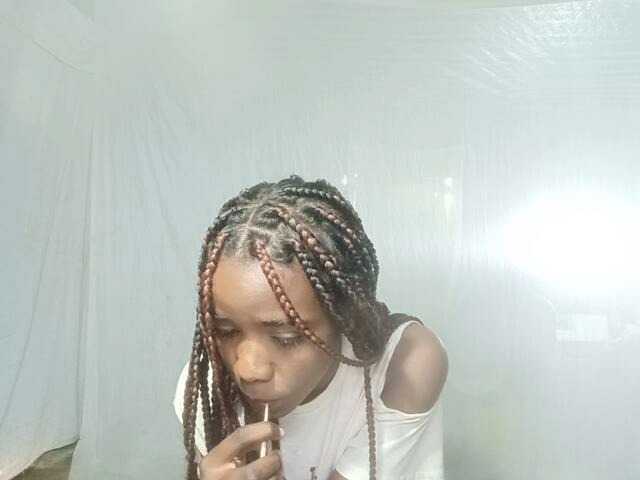 LandiQueen12