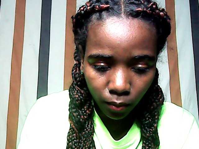 LandiQueen12