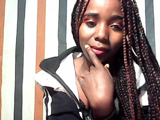 LandiQueen12