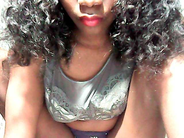 LandiQueen12