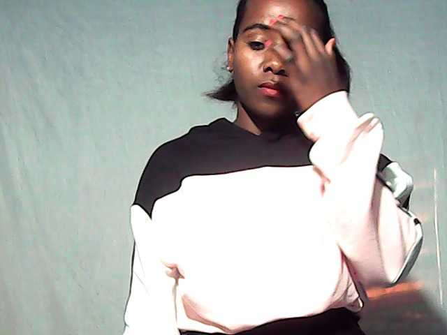 LandiQueen12