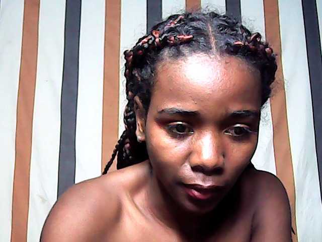 LandiQueen12