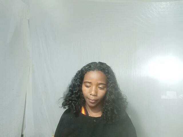 LandiQueen12