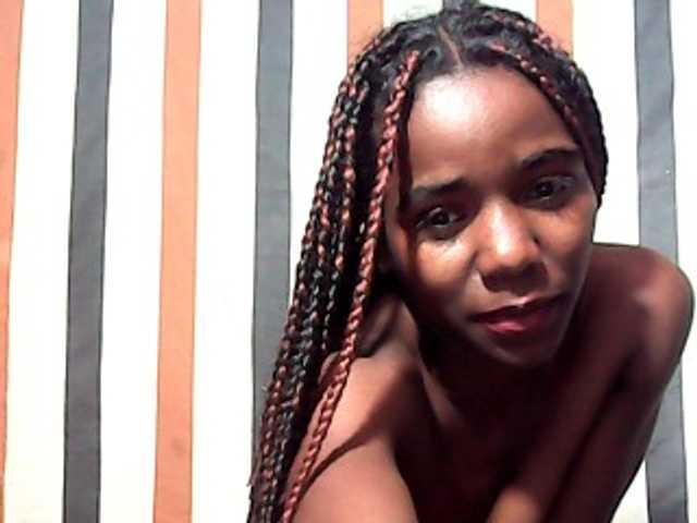 LandiQueen12