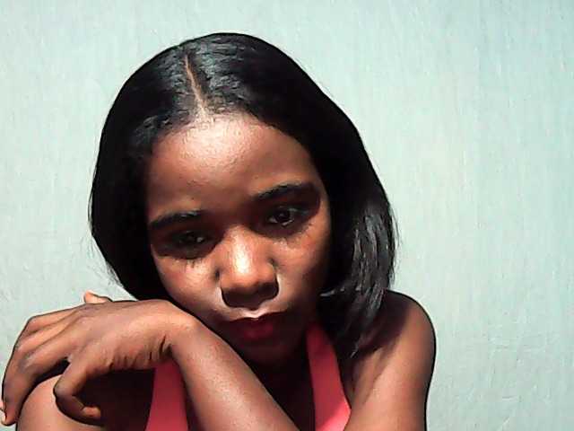 LandiQueen12 live cam on BongaCams