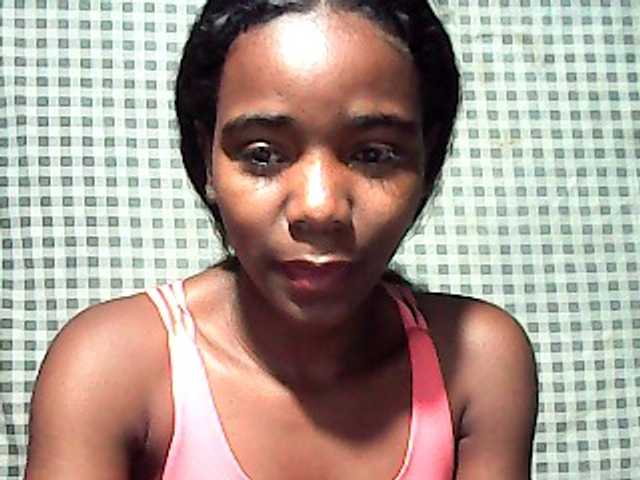 LandiQueen12 live cam on BongaCams
