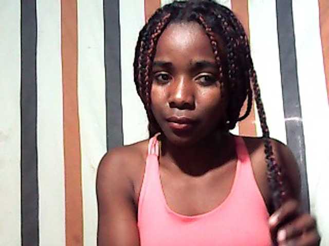 LandiQueen12