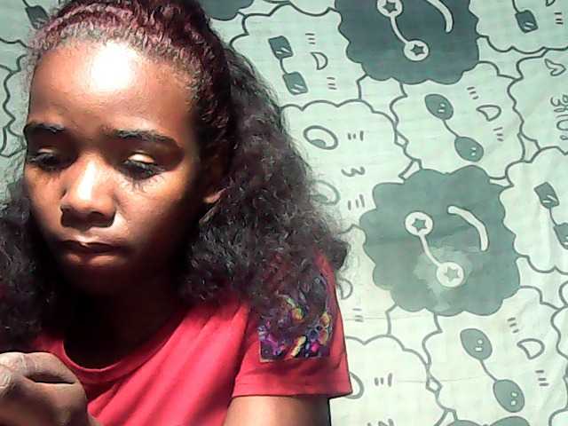 LandiQueen12 live cam on BongaCams