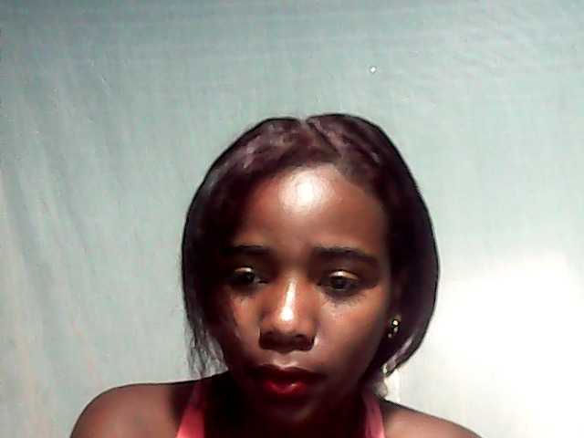 LandiQueen12 live cam on BongaCams