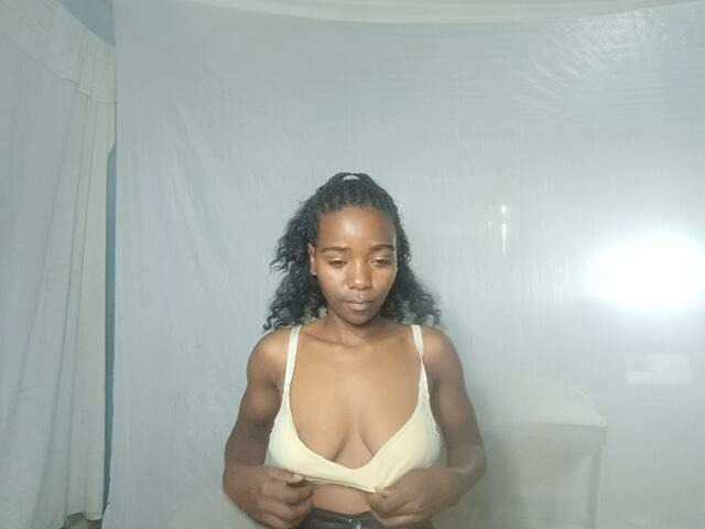 LandiQueen12