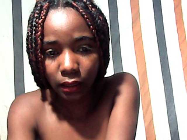 LandiQueen12