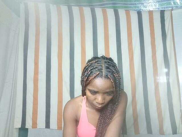 LandiQueen12