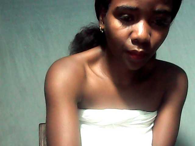 LandiQueen12 live cam on BongaCams