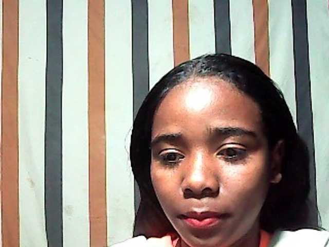 LandiQueen12 live cam on BongaCams