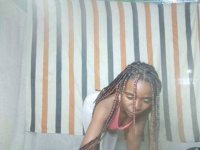 LandiQueen12