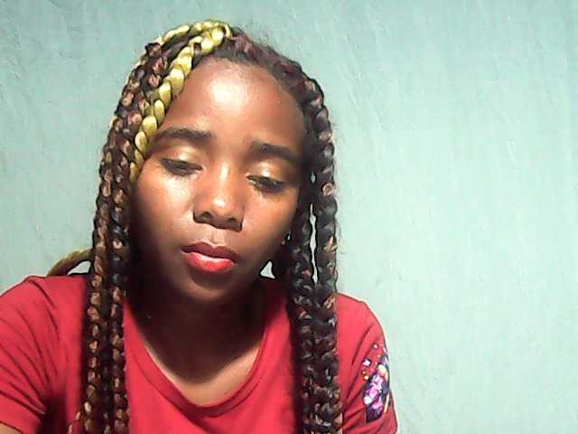 LandiQueen12