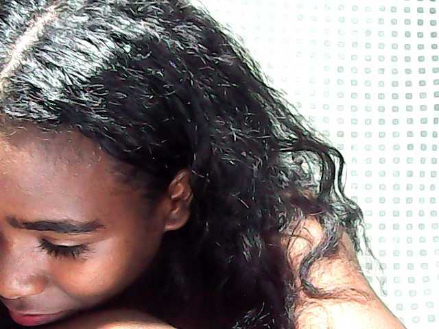 LandiQueen12