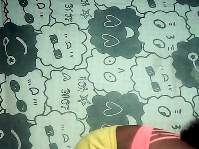 LandiQueen12 live cam preview