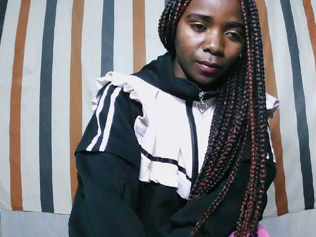 LandiQueen12