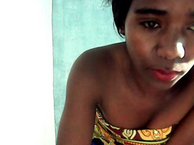 LandiQueen12 live cam on BongaCams