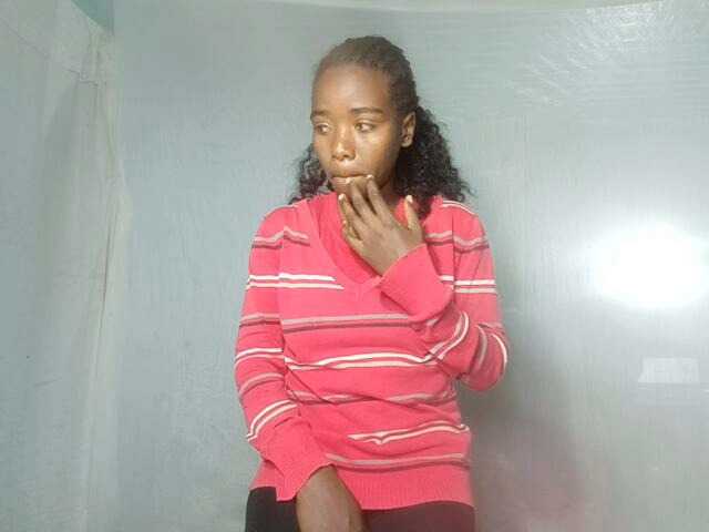 LandiQueen12