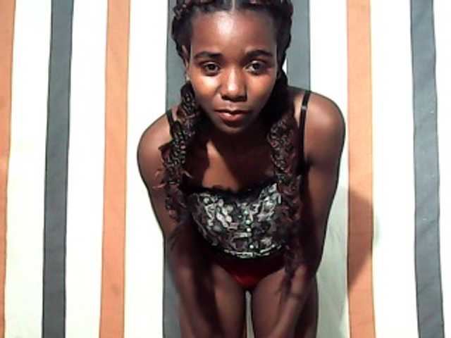 LandiQueen12