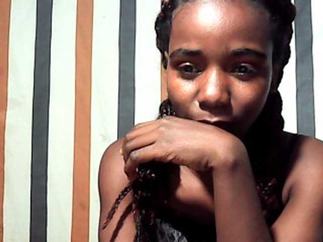 LandiQueen12
