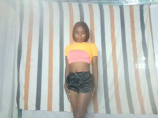 LandiQueen12