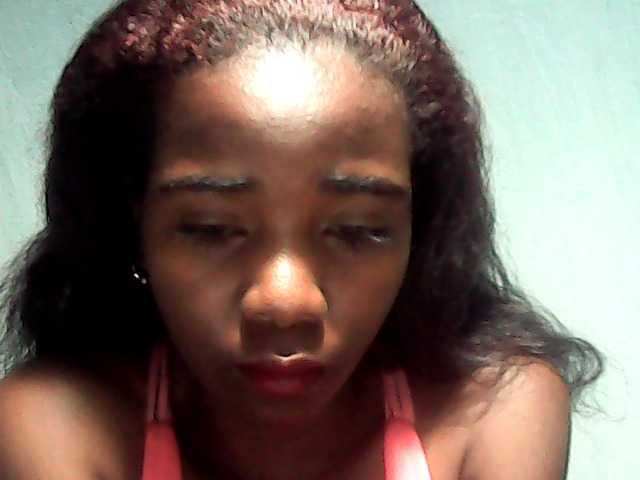 LandiQueen12 live cam on BongaCams