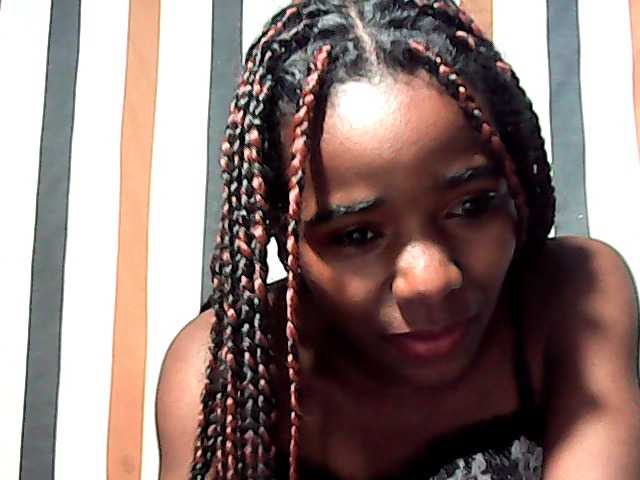LandiQueen12