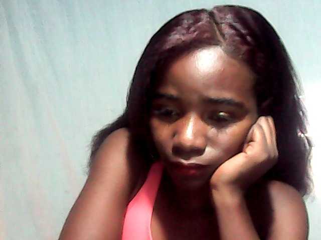 LandiQueen12 live cam on BongaCams