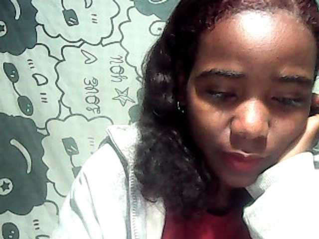 LandiQueen12 live cam on BongaCams