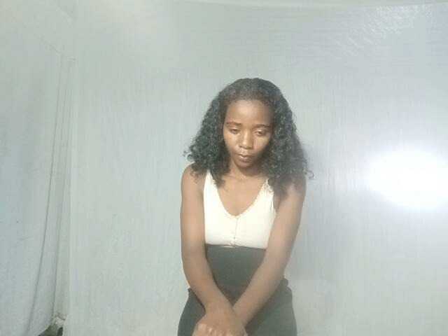 LandiQueen12