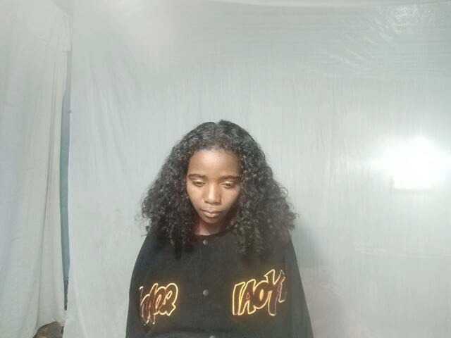 LandiQueen12
