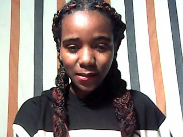 LandiQueen12
