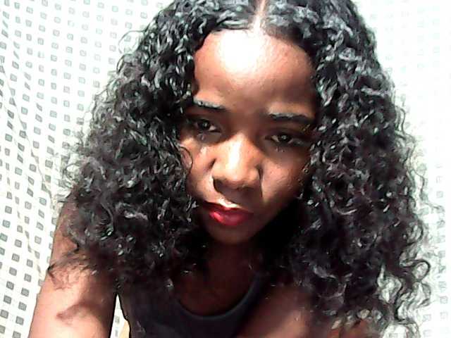 LandiQueen12