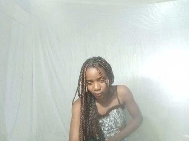 LandiQueen12