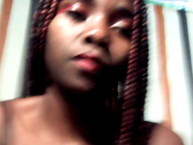 LandiQueen12