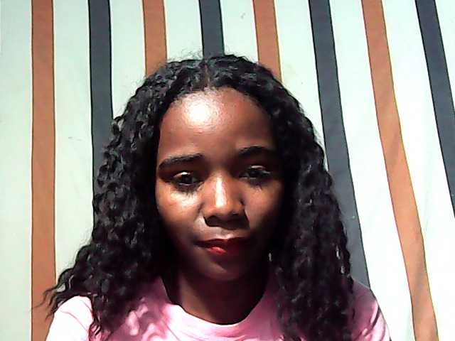 LandiQueen12 live cam on BongaCams