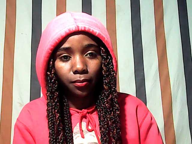 LandiQueen12