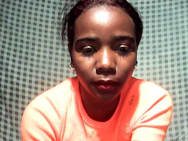 LandiQueen12 live cam on BongaCams