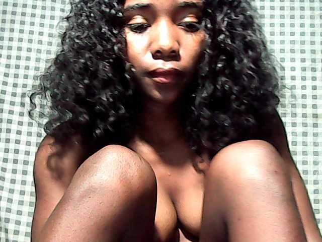 LandiQueen12