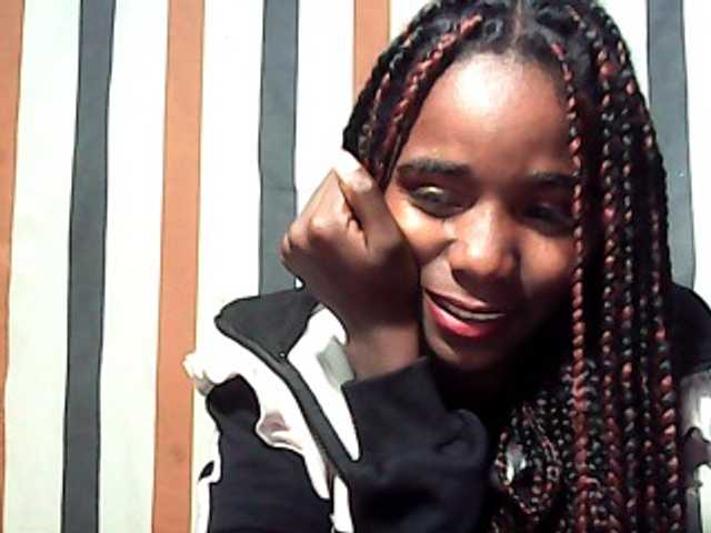 LandiQueen12
