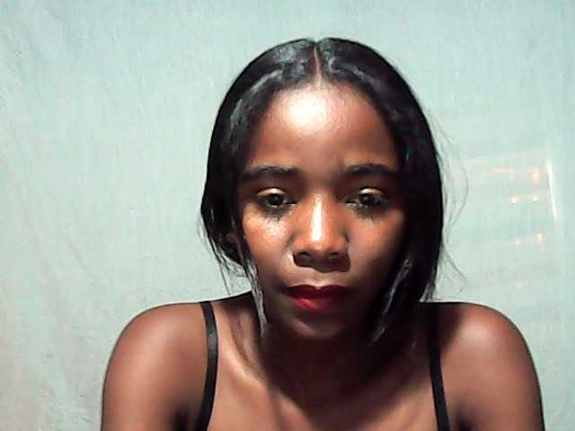 LandiQueen12 live cam on BongaCams