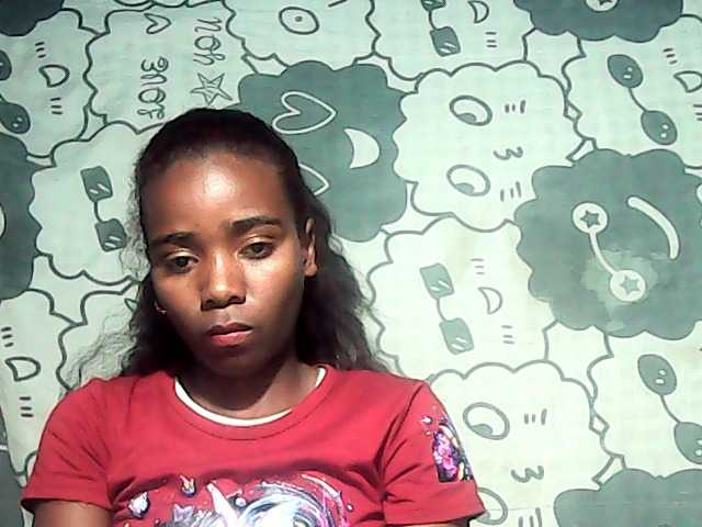 LandiQueen12 live cam on BongaCams